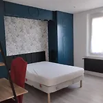 Verdoyant Au Bord Du Leman Entre Evian Et Thonon Dans *