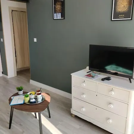 Verdoyant Au Bord Du Leman Entre Evian Et Thonon Dans Apartment