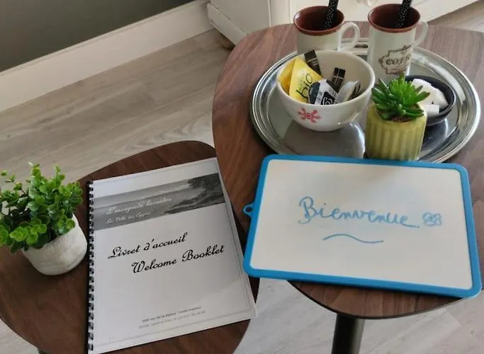 Verdoyant Au Bord Du Leman Entre Evian Et Thonon Dans * Publier